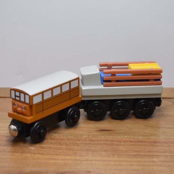 2002 Catherine & Trailer Train Tank Engine Thomas & Friends Wooden Railw… - Picture 1 of 11